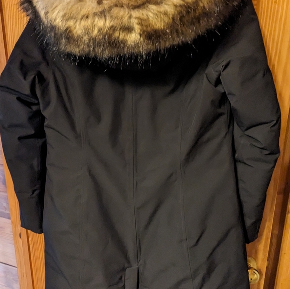 Edie Bauer Women's Olympia Waterproof Down Stadium Jacket - Picture 7 of 16